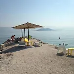 Apartmán In With Sea View, Terrace, Air Conditioning, Wi-fi Slatine