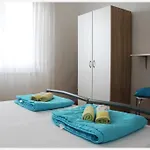 In With Sea View, Terrace, Air Conditioning, Wi-fi Apartmán *