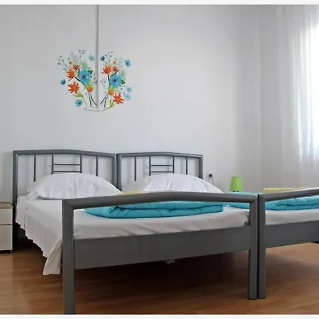 In With Sea View, Terrace, Air Conditioning, Wi-fi * Slatine