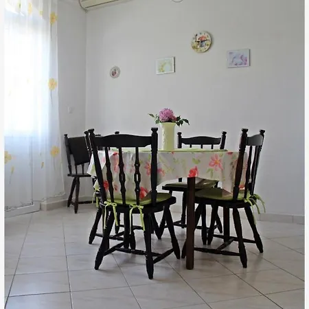 In With Sea View, Terrace, Air Conditioning, Wi-fi